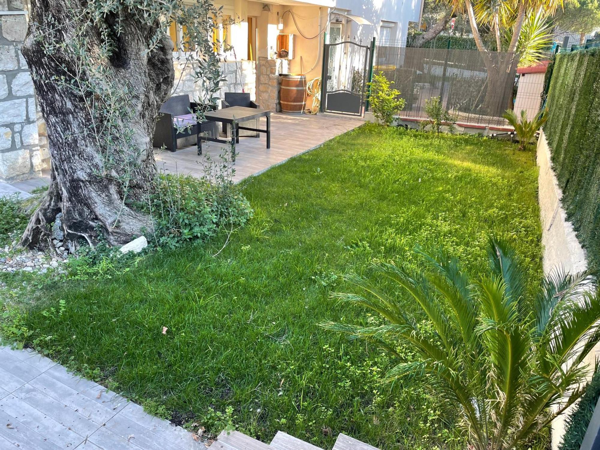 Joli Rez De Jardin 4 Pieces A Cagnes Sur Mer Екстериор снимка